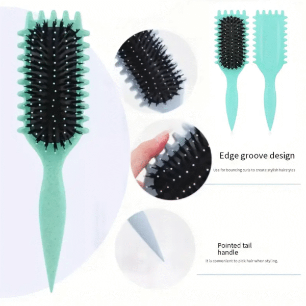 Defining Detangle Brush – Flexible brush for curly and coily hair
